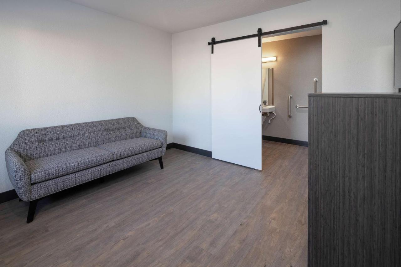 Motel 6-Fontana, Ca エクステリア 写真