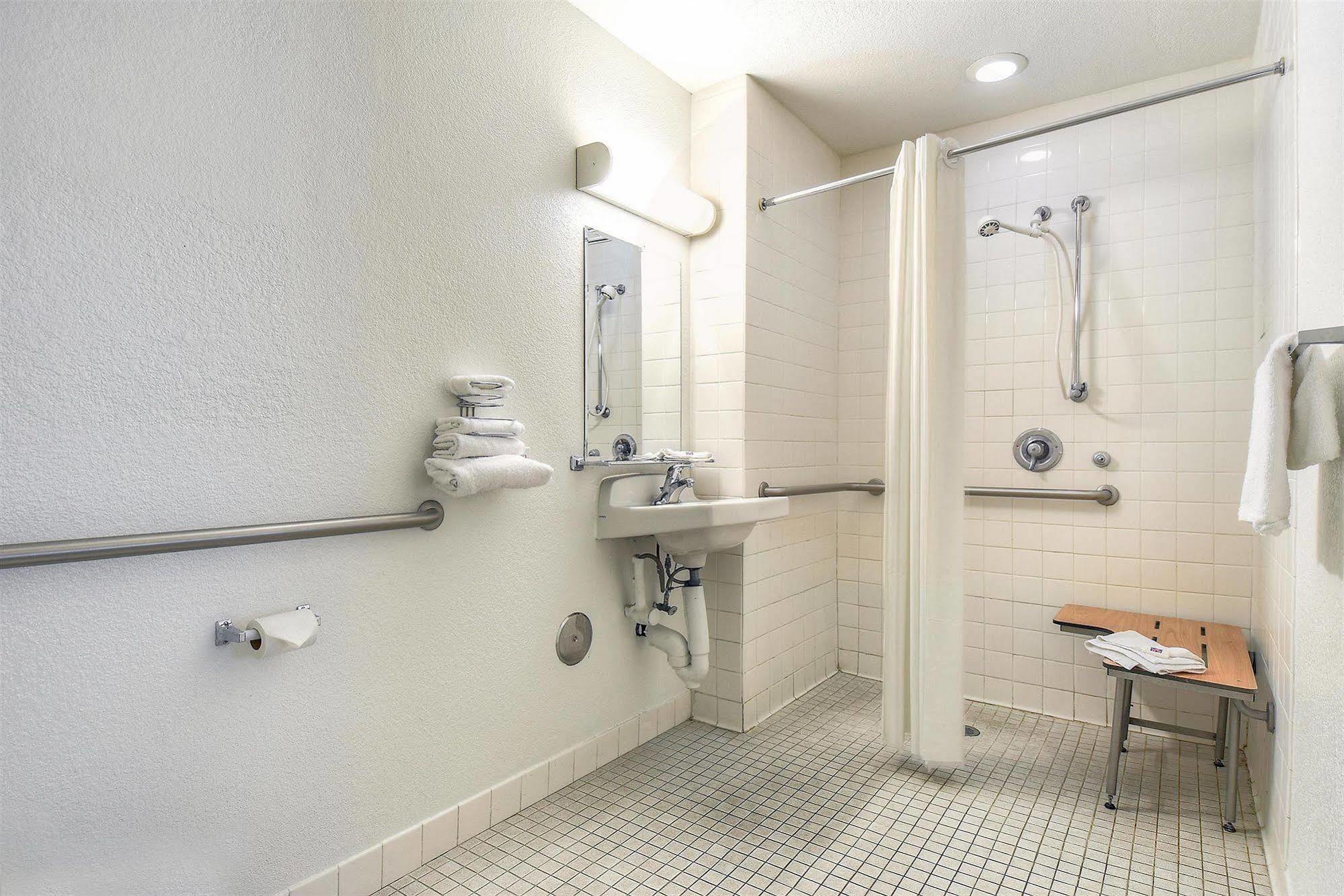 Motel 6-Fontana, Ca エクステリア 写真