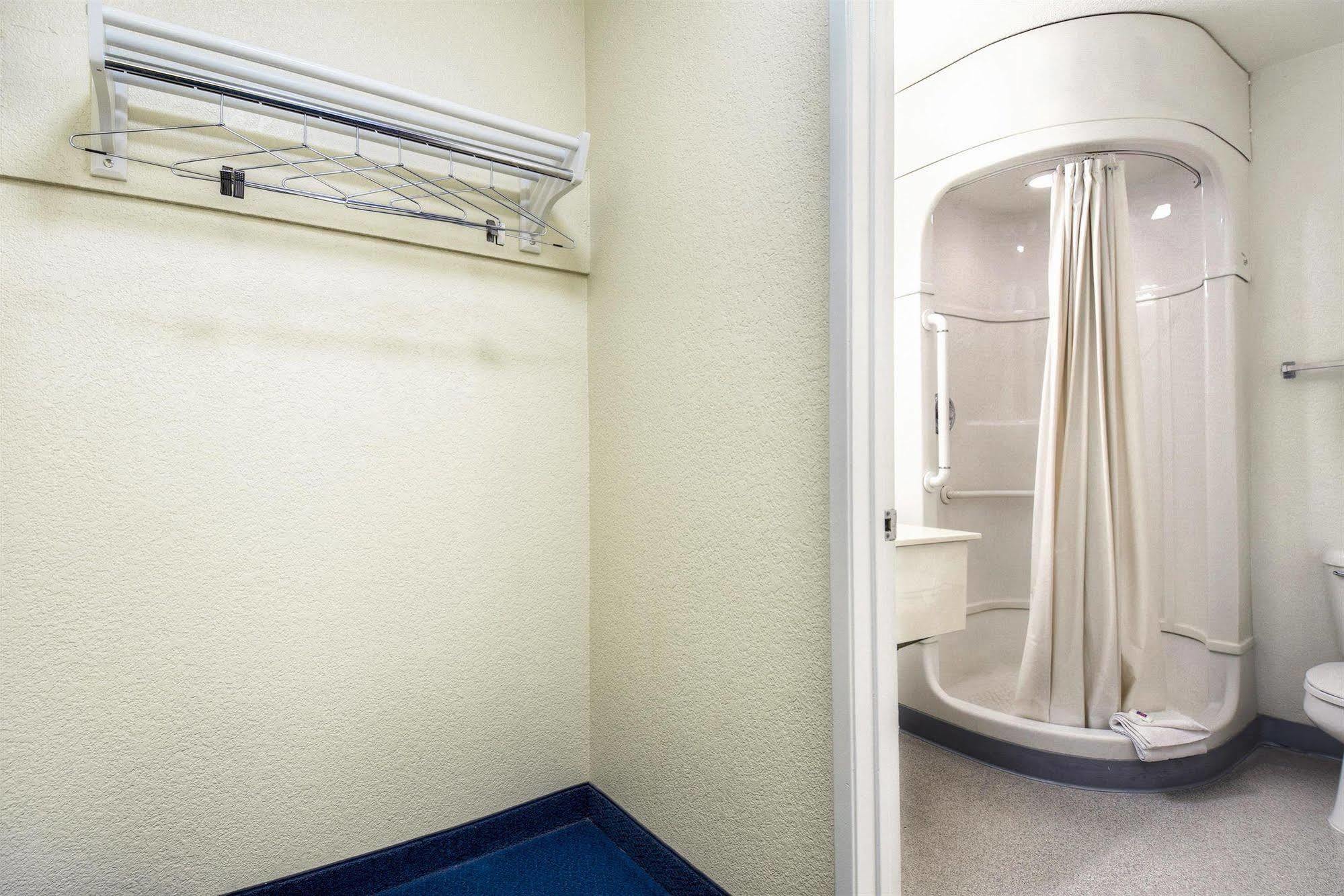 Motel 6-Fontana, Ca エクステリア 写真